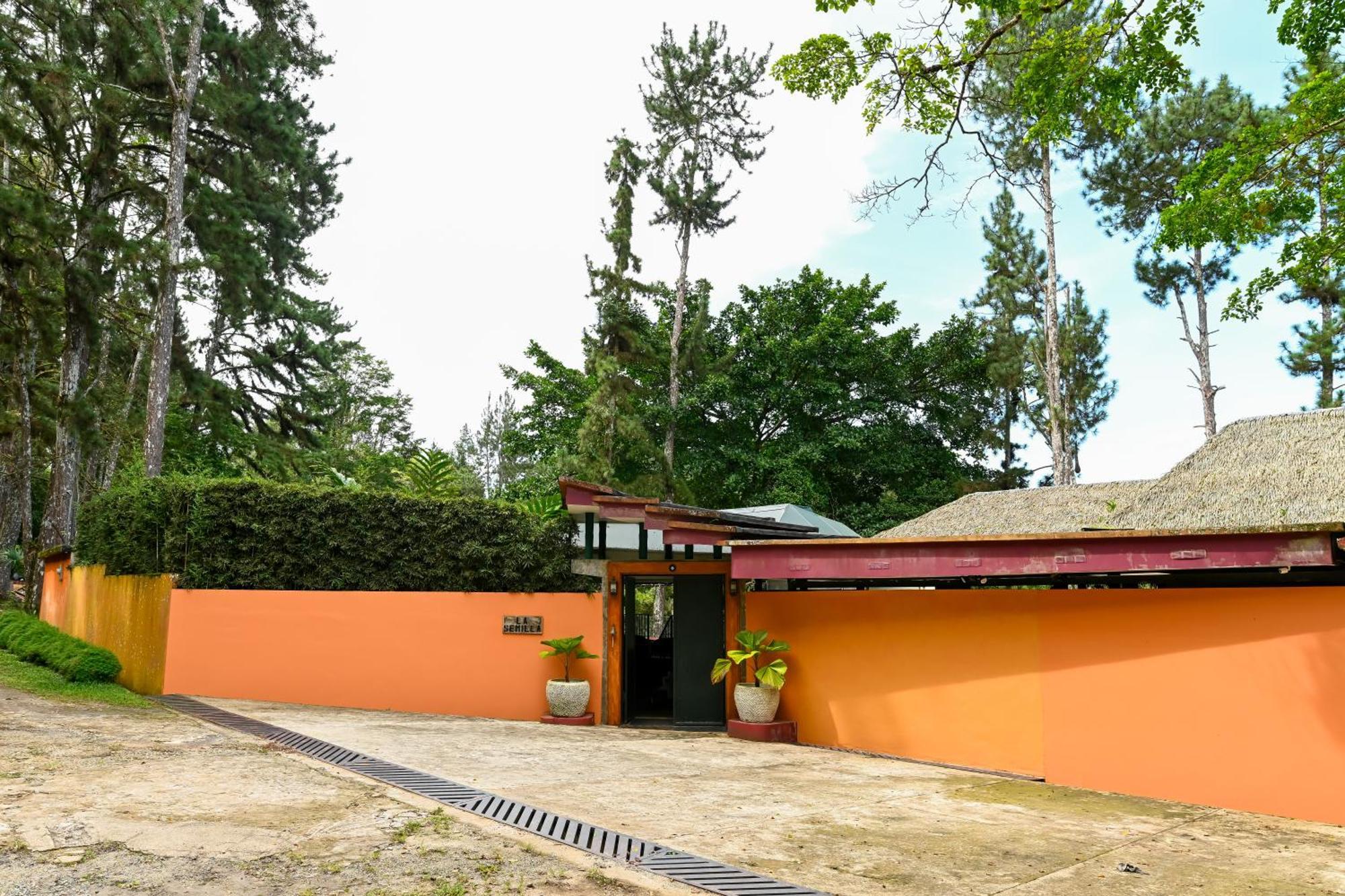 La Semilla Ecolodge Cerro Azul Exterior photo